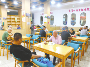 如何助力一刻钟便民生活圈建设？住建部答每经问：大力实施城市更新，推动城市功能完善