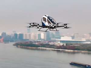  “十一”长假里体验下低空经济？对话亿航智能COO王钊：除了旅游，eVTOL最快商业化的场景还有什么？
