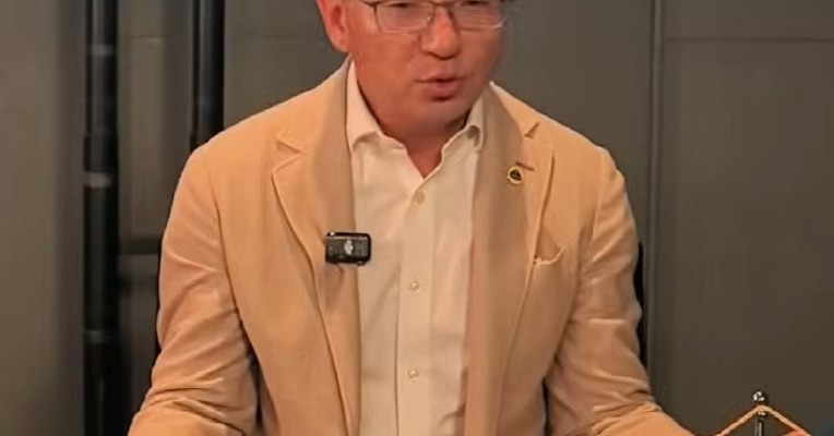 莲花集团CEO冯擎峰：两年无法开发一款车