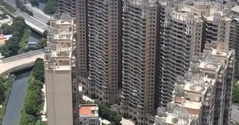 王健林“限高”措施已取消；万科称暂无涉足人形机器人开发的计划｜房产早参