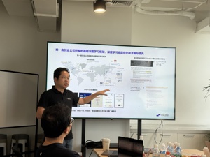 “未来大模型成本会像电费一样越来越便宜” 硅基流动联合创始人胡健解码AI Infra新战局