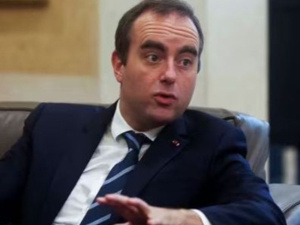 突发！勒科尔尼向马克龙递交辞呈，被任命为法国总理还不满一个月
