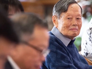 百年求索，赤子之心 ——致敬科学巨擘杨振宁