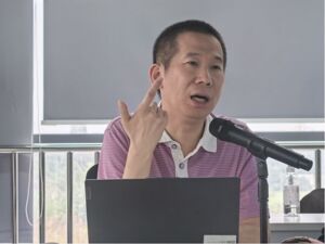 从“货车帮主”到“水果司令”：“消失”五年，他做了一件改变水果供应链的大事