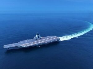 思想之光照亮奋进之路——以习近平同志为核心的党中央引领中国经济社会高质量发展迈向新境界