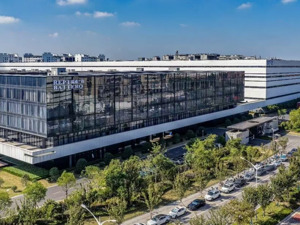 破局·焕新·领航！瑞浦兰钧品牌日携技术新品登场，业绩与竞争力再攀新高