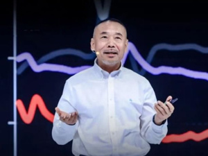 对话G7易流CEO翟学魂：大模型喧嚣之下，为何要做一款物流AI硬件产品？