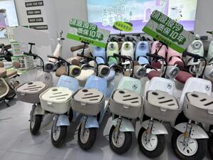 一线调查 | 电动自行车新国标实施前夜：旧标车涨价去库存，新标车难觅踪影