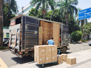 76%受访货车司机曾被拖欠运费 平台“垫付保障”能否破局？