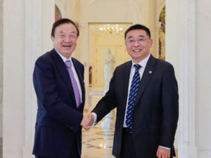徐工集团杨东升，拜会华为公司创始人任正非！
