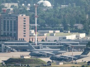 美国政府“停摆”40天！欧洲多国向美方催讨薪水，什么情况？