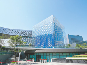 西部大省，何以“先行”？