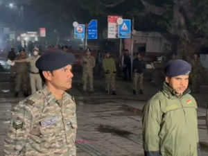 印度首都汽车爆炸已致超10死，多地进入高度警戒状态，莫迪发文！目击者：事发现场每个人都在奔跑逃离......