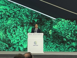 宁德时代董事长曾毓群：与京东合作的换电电池是高安全电池