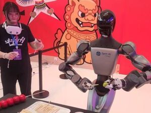 人形机器人陷“订单荒”？业内：百万产能是“期货”，千台交付是当前现实