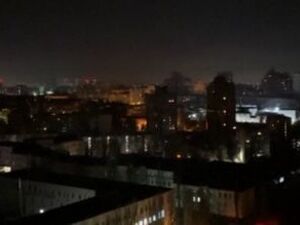 “基辅几乎所有地区都遭到袭击”，空袭致1死24伤，市长发声！默茨警告泽连斯基：乌克兰年轻男性勿大量涌入德国