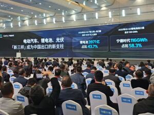 行业观察 | 固态电池风口之下，为何宁德时代等巨头却重提液态电池？