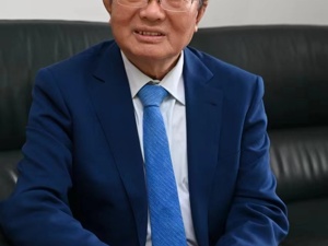 专访商务部原副部长魏建国：中国经济下一步的增长红利是服务业升级和国际化，要扩大新型消费比重