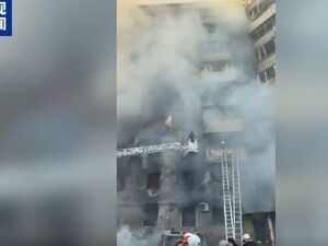 泽连斯基发文！“乌克兰正紧急应对俄方的大规模袭击”