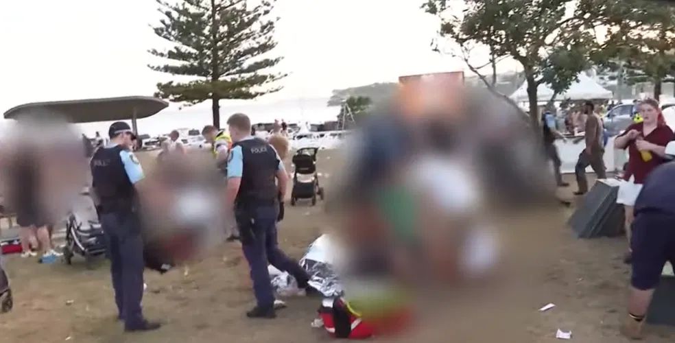 专题丨悉尼枪击案后，以总理猛批澳领导人！中国留学生现场亲历：腿都跑软了，上了公交车还担心会有人掏出枪来