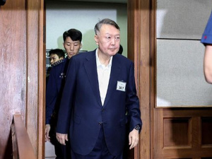 尹锡悦涉嫌妨碍逮捕案预计明年1月16日判决！韩国特检组发布紧急戒严事件最终调查结果
