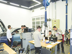 十七年坚守，以“大师标准”守护每一程奔驰征途