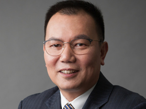 专访上海交通大学严弘：绿色科技领域投资存在“供需失衡”，拥有“慧眼”识别早期技术潜力的专业资本不足