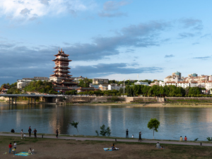 天气预报要“开挂”？人工智能打破算力瓶颈，15天全球预报3分钟生成