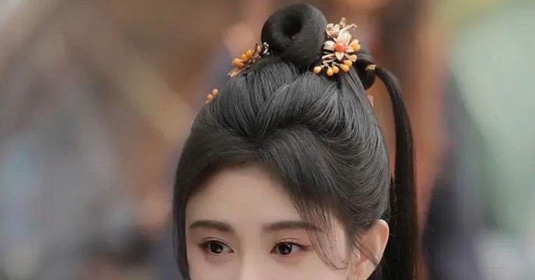 丝芭传媒向艺人鞠婧祎发最后告知，涉多项严重指控，鞠方暂未回应