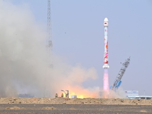 “国家队”可复用火箭首飞，虽未能回收但基本成功
