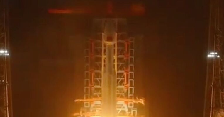 我国成功发射卫星互联网低轨17组卫星
