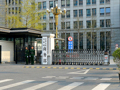 商务部等8部门办公厅印发《2026年汽车以旧换新补贴实施细则》