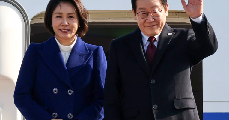 韩国总统李在明抵达北京开始访华