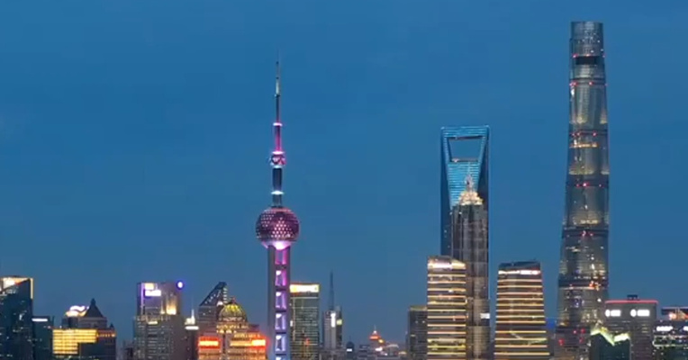 上海去年成交二手房超25万套，有人年末连夜看房下单，机构：大量刚需集中入场