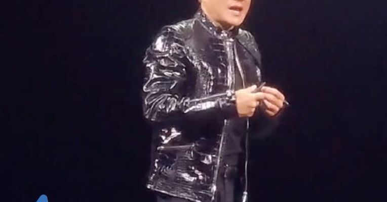 黄仁勋CES2026演讲：开源模型正逐步缩小与前沿模型差距