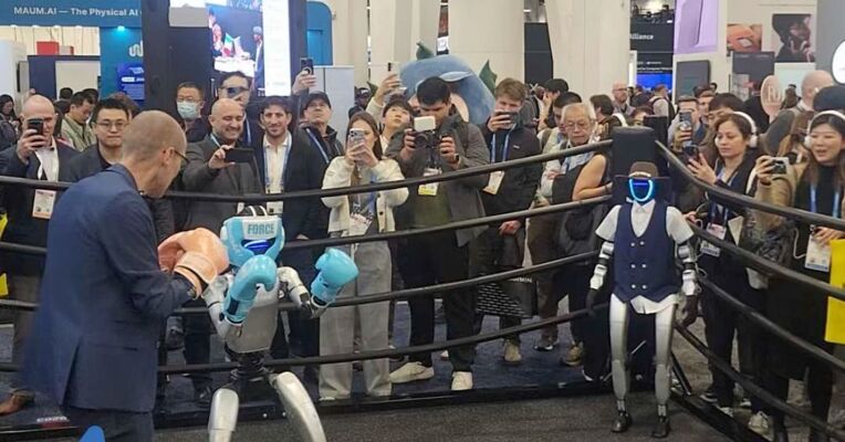 CES2026开展首日，中国机器人公司引发围观！魔法原子首次参展，宇树G1拳击赛人气旺