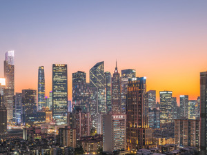城市24小时 | “双万亿”第三城，新目标定了