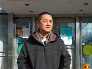 李亚鹏直播5小时销售额超千万，一周涨粉超百万，60秒视频报价8.1万元！带货品牌宣布暂停直播销售30天