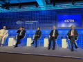 京东CEO许冉冬季达沃斯年会谈“AI”：2025年是AI消费“爆发元年”，相关搜索量同比增长超百倍