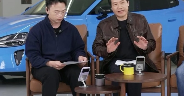 雷军 ：个别二手车商为蹭流量，又哭又闹地说小米车崩盘