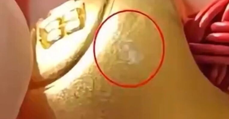 周生生再回应“足金挂坠检出铁”：检测报告显示福袋货品为足金饰品