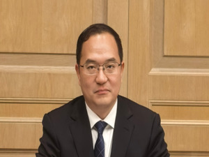 四川省政协委员、绵阳市副市长胡进耀：加快提升核医疗和稀土永磁材料能级，培育壮大新兴产业