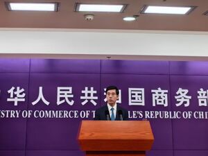 商务部：中国自130多个国家和地区的进口实现增长，已成为近80个国家主要出口目的地