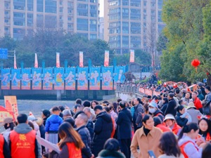 多业态联动 成都温江区滨河新春消费节拉动消费市场