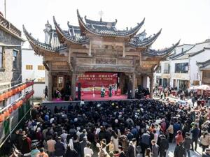新春走基层丨古戏台场场爆满！江西乐平“唱”出来的年味