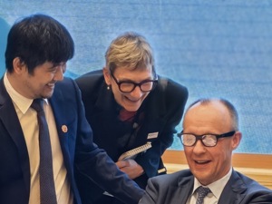 “老师变学生”！默茨携30家德企高管访华背后：德国制造的“中国良方”何在？