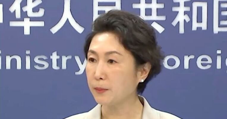 外交部：一名中国公民在德黑兰遇难 ，对遇难同胞表示哀悼