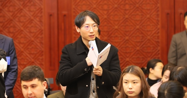 ​自贸港全岛封关运作后首场海南团组开放活动，雷亚飞代表答每经记者问