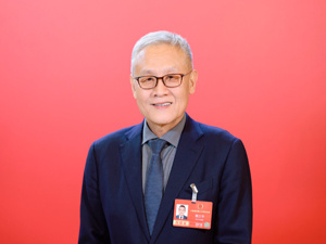 全国人大代表、君乐宝董事长兼总裁魏立华：推动“学生奶计划”普惠供给 夯实“健康中国”根基