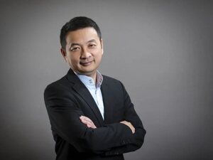 梁建章：建议允许单身女性采用辅助生殖技术